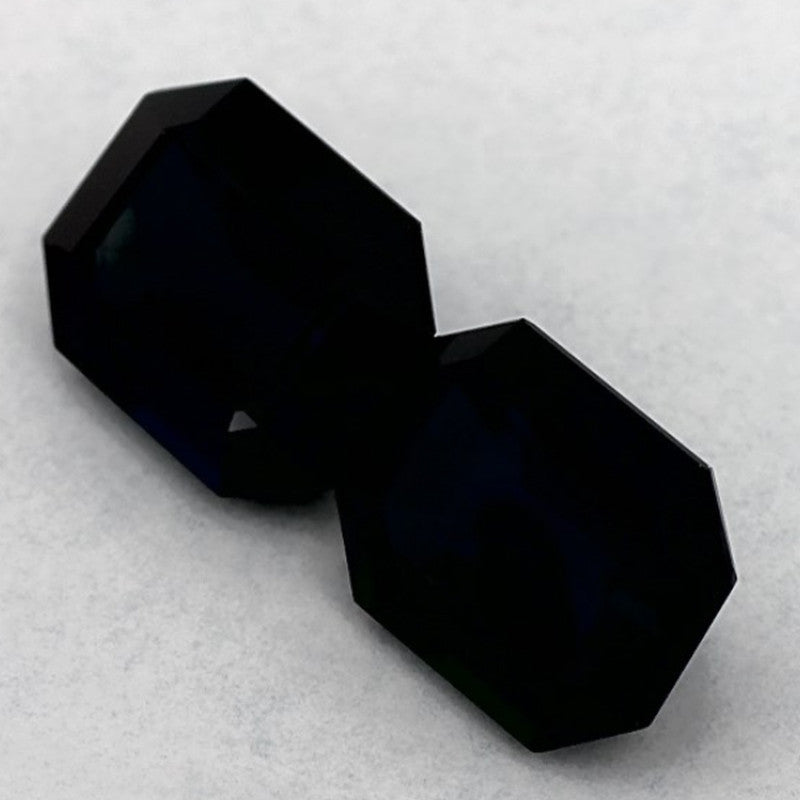 5.89 Carat Emerald Natural Blue Sapphire
