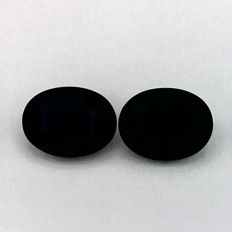 3.15 Total Carat Weight Oval Natural Blue Sapphire