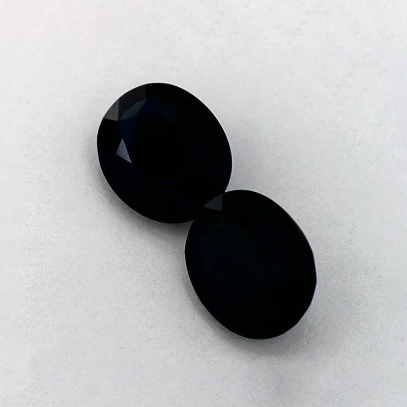 3.15 Total Carat Weight Oval Natural Blue Sapphire
