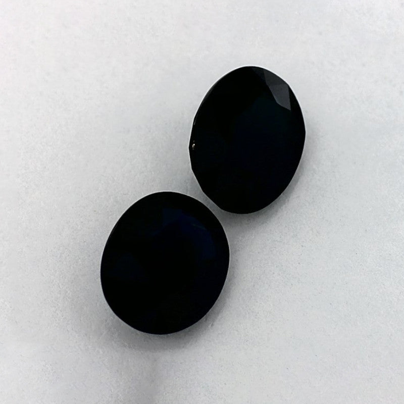 3.15 Total Carat Weight Oval Natural Blue Sapphire