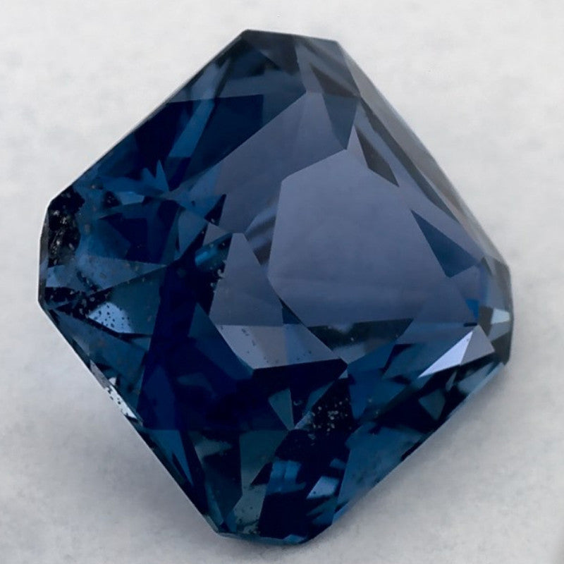 2.60 Carat Emerald Natural Blue Sapphire