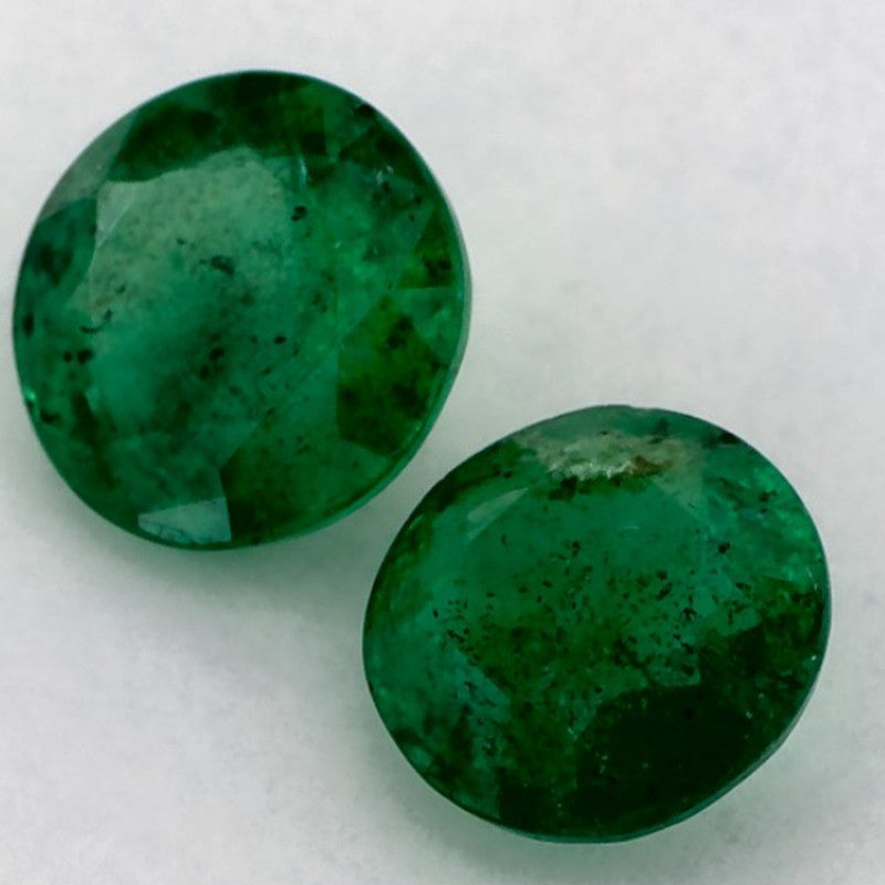 1.32 Carat Round Natural Green Emerald