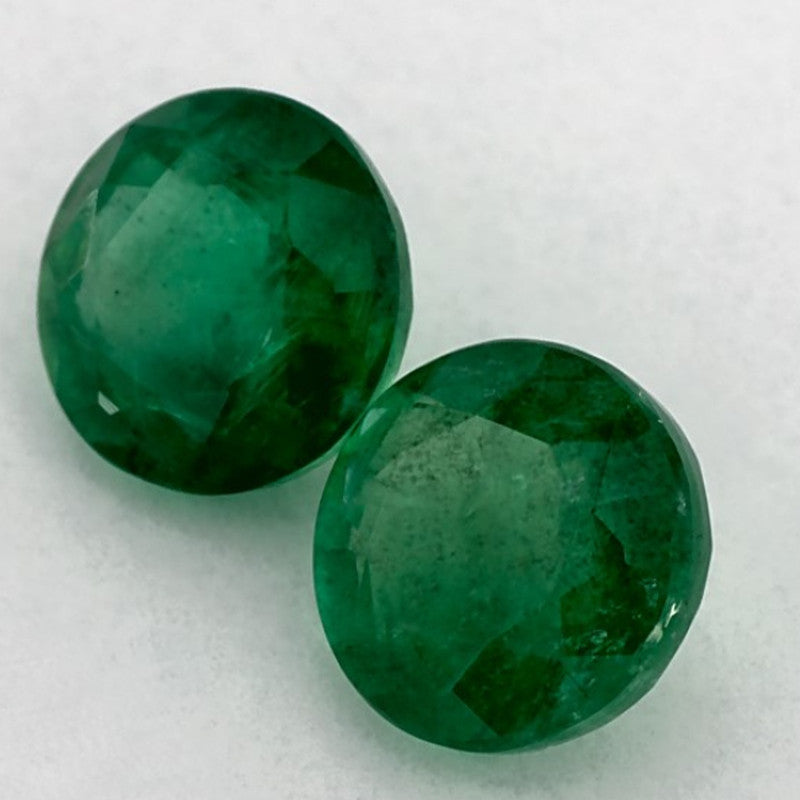 1.54 Carat Round Natural Green Emerald