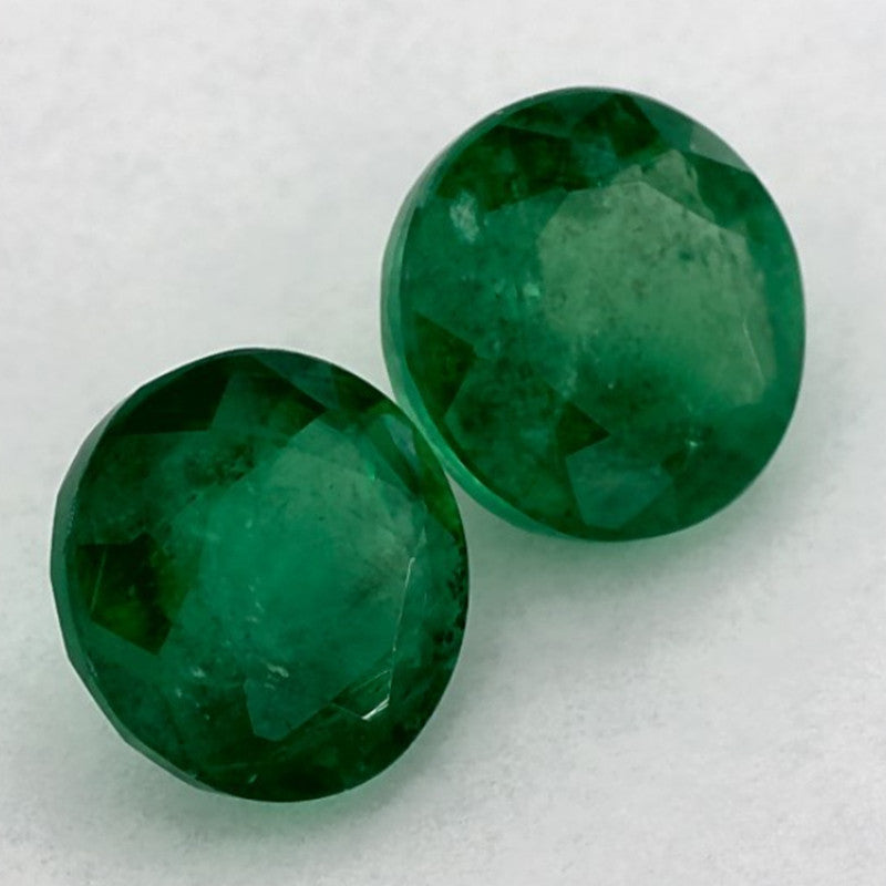 1.54 Carat Round Natural Green Emerald