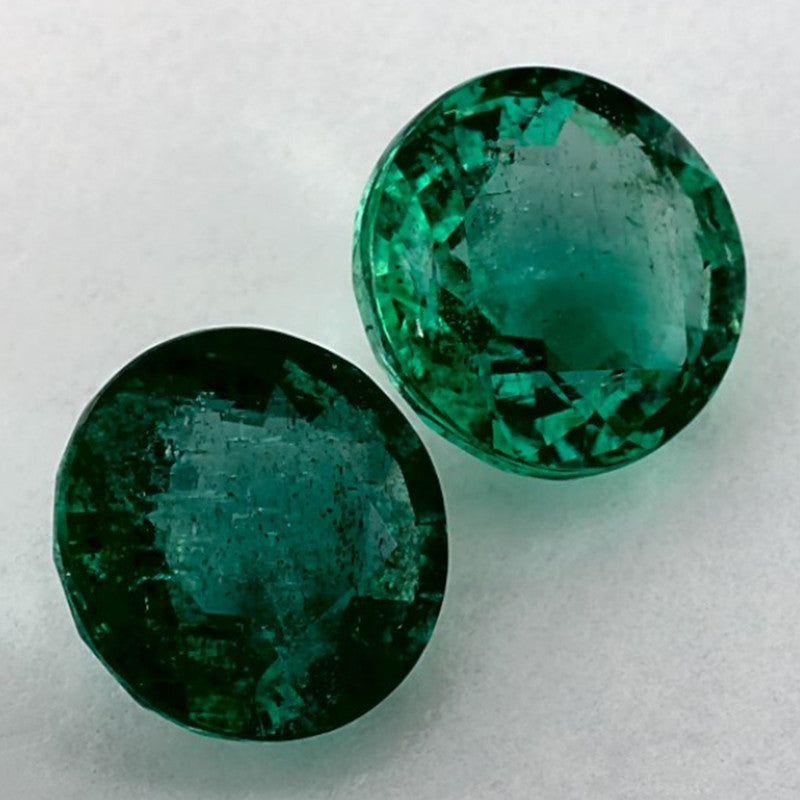2.89 Total Carat Weight Round Natural Green Emerald