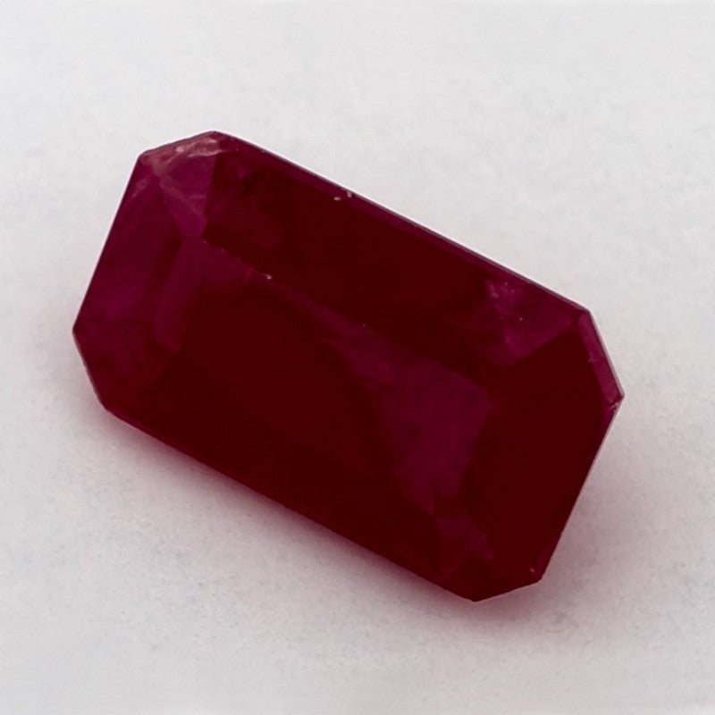 3.67 Carat Emerald Natural Red Ruby