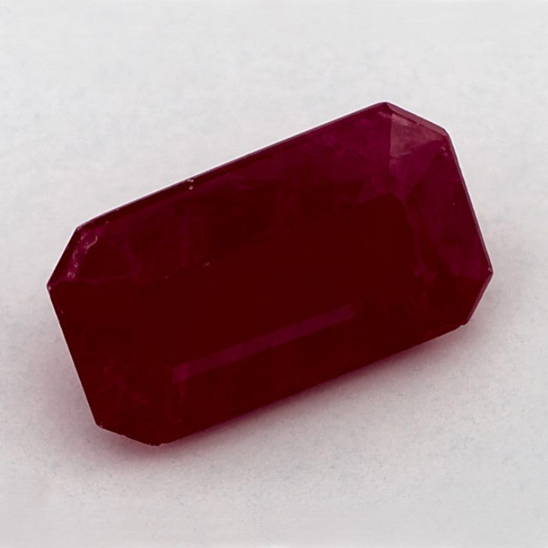 3.67 Carat Emerald Natural Red Ruby