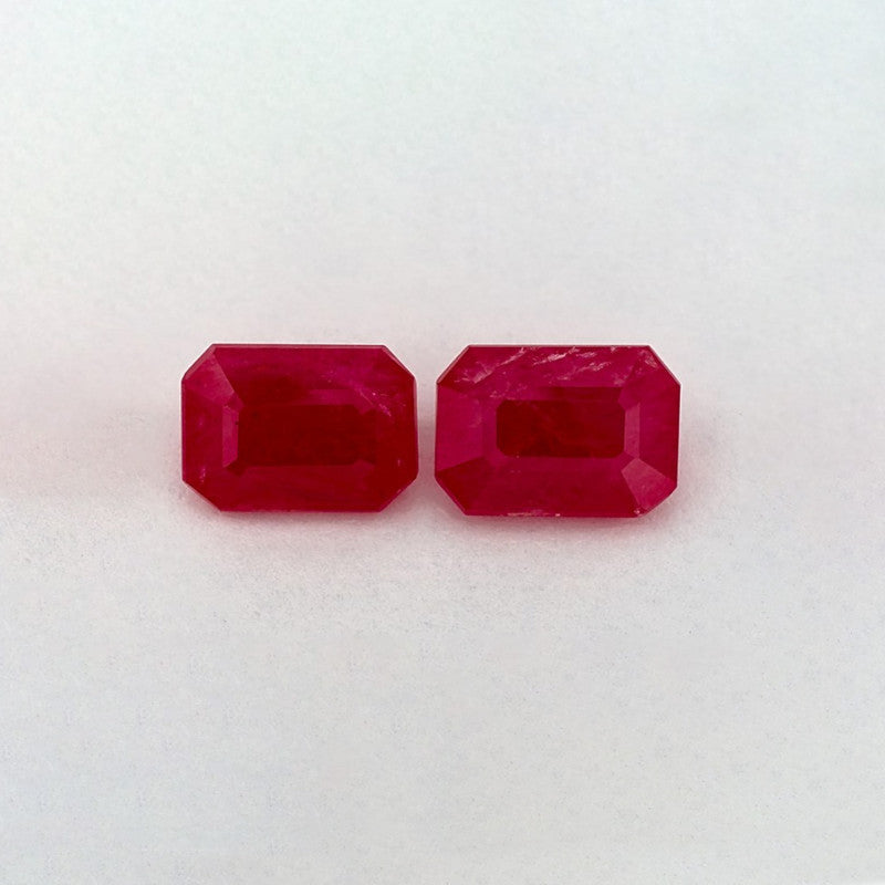 2.57 Total Carat Weight Emerald Natural Red Ruby