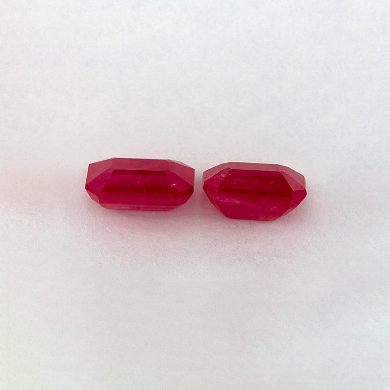 2.57 Total Carat Weight Emerald Natural Red Ruby