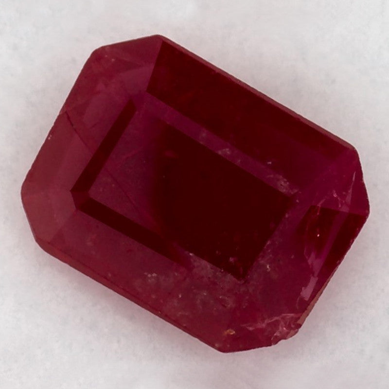 1.27 Carat Emerald Natural Red Ruby