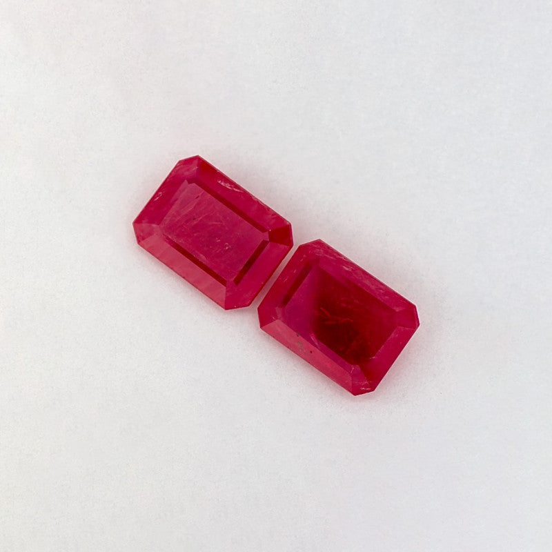2.61 Total Carat Weight Emerald Natural Red Ruby