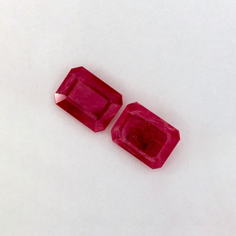 2.61 Total Carat Weight Emerald Natural Red Ruby