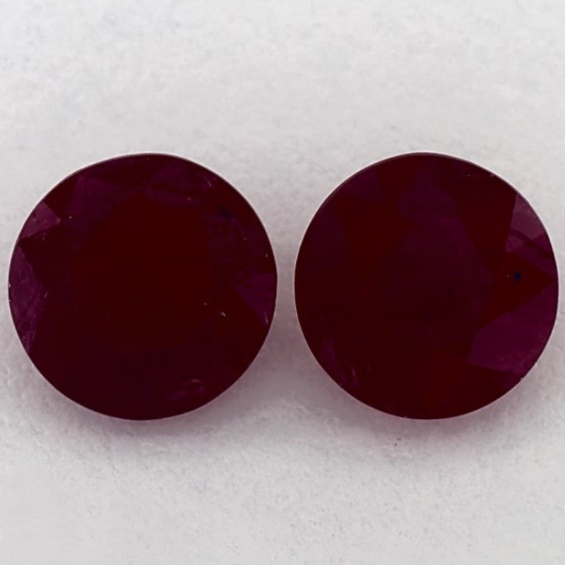 1.57 Carat Round Natural Red Ruby